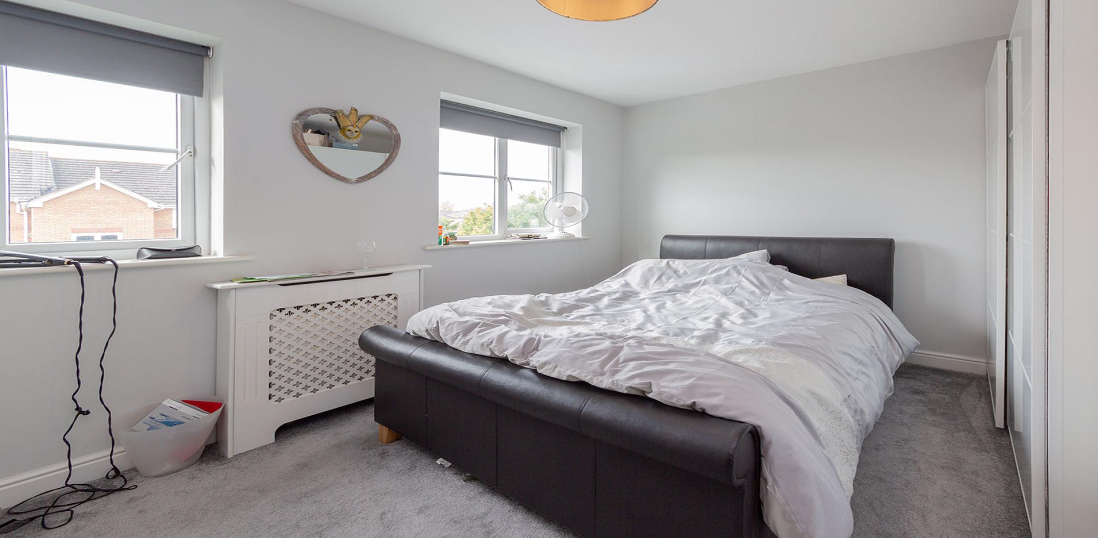 			UNDER OFFER , 1 Bedroom, 1 bath, 1 reception Flat			 Windmill Drive, CRICKLEWOOD